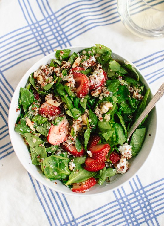 strawberry-and-spinach-salad-with-quinoa-and-goat-cheese-1